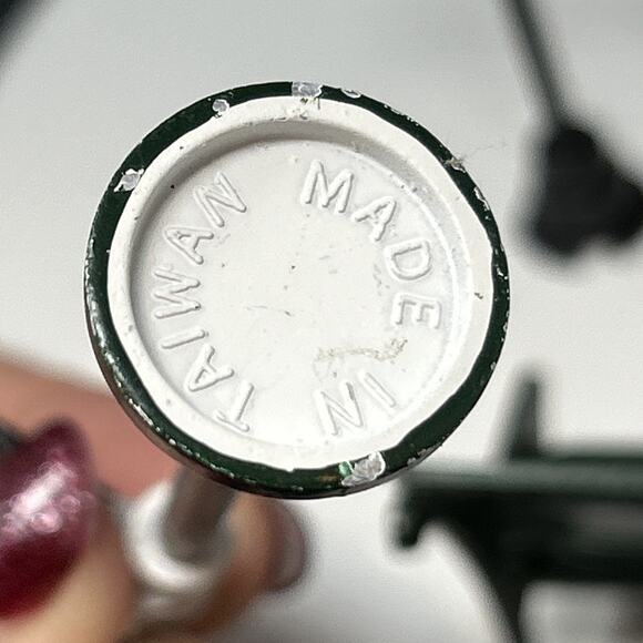 Vintage Mini Metal Christmas Village Accessories 6Pc Bench Lamp Post Street Sign - Picture 11 of 15